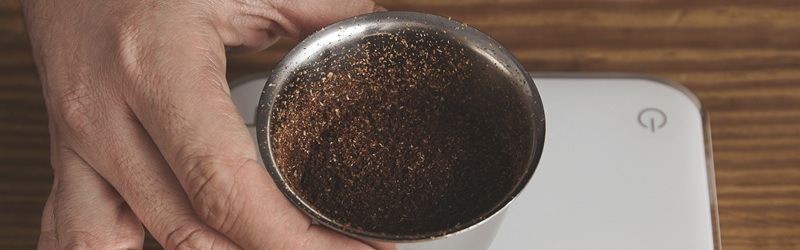 Hoeveel schepjes gemalen koffie per kopje?